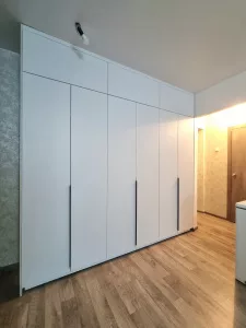Распашной шкаф «Снежный 156»